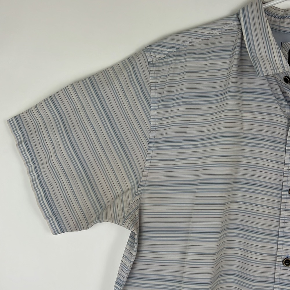 PRANA Men’s Breathe Short sleeve button down collar shirt Blue and White… - Picture 5 of 10